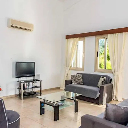 Theo Villa Peyia